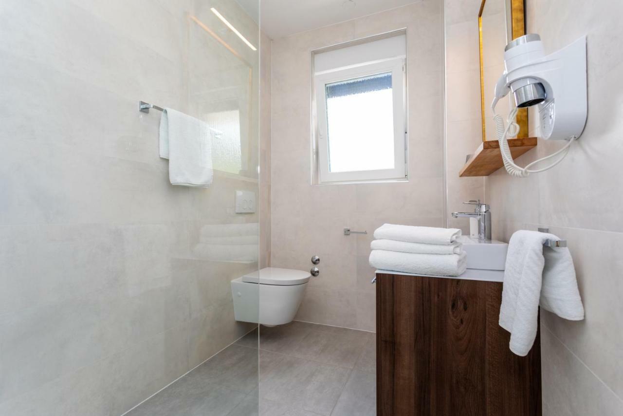 Bed & Breakfast Dosen IV Baska  Luaran gambar