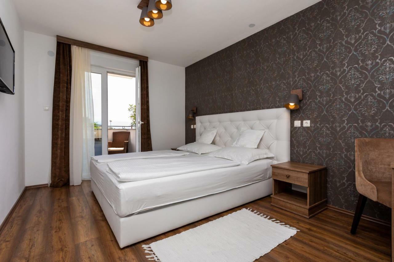 Bed & Breakfast Dosen IV Baska  Luaran gambar